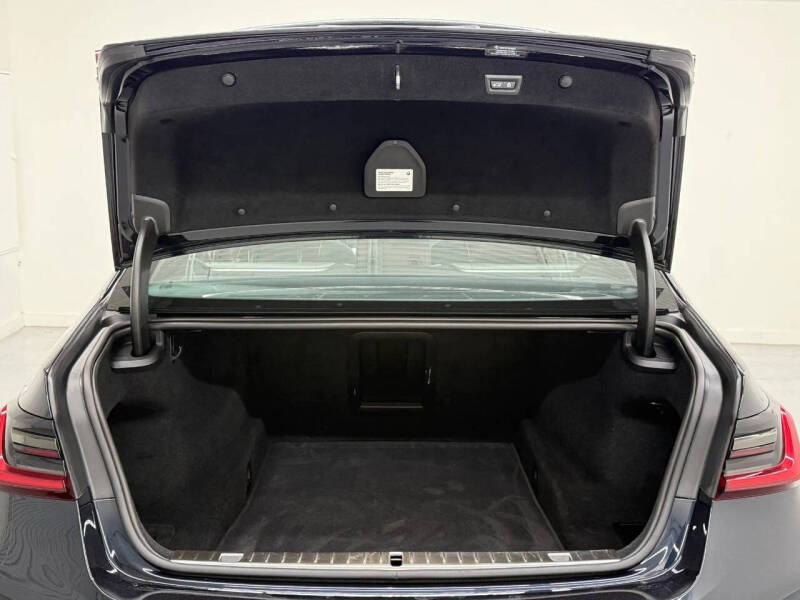 2022 BMW 7 Series 750i xDrive