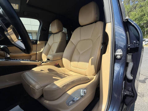 2017 Porsche Macan