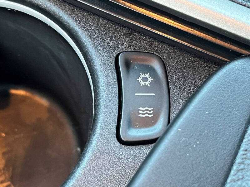 2014 Chrysler 300 C John Varvatos Limited Edition