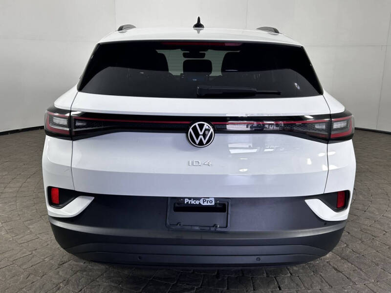 2023 Volkswagen ID.4 Pro