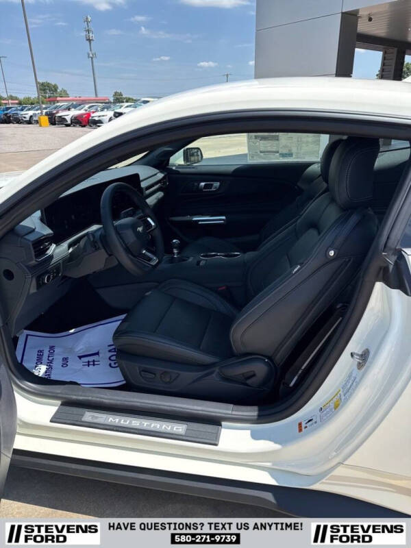 2025 Ford Mustang GT Premium