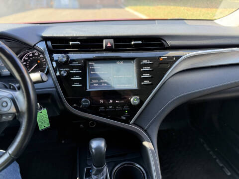 2018 Toyota Camry SE