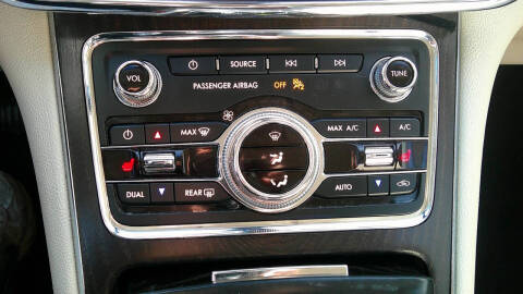 2019 Lincoln Continental Select