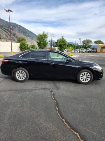2016 Toyota Camry LE
