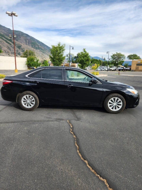 2016 Toyota Camry LE
