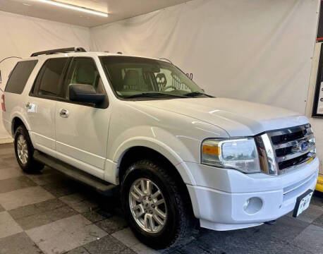 2013 Ford Expedition for sale at Family Motor Company in Athol ID