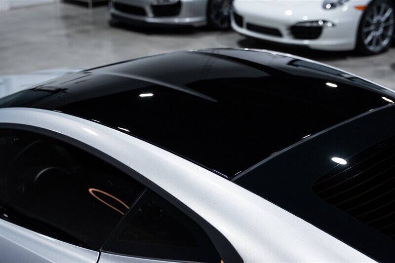 2019 Aston Martin Vantage