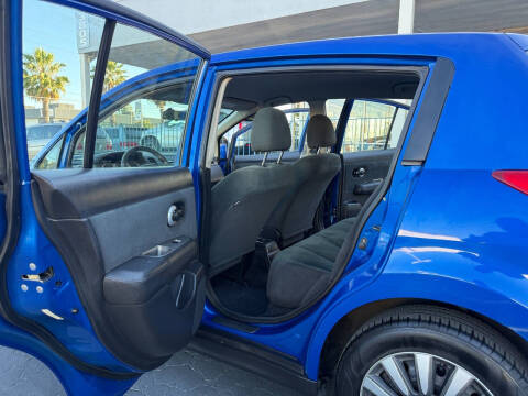 2012 Nissan Versa 1.8 S