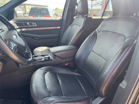 2018 Ford Explorer Sport