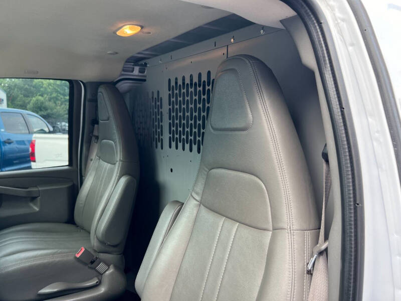 2021 Chevrolet Express 2500