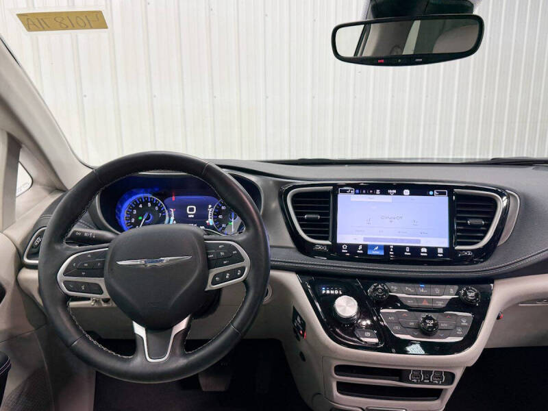 2021 Chrysler Pacifica Touring L