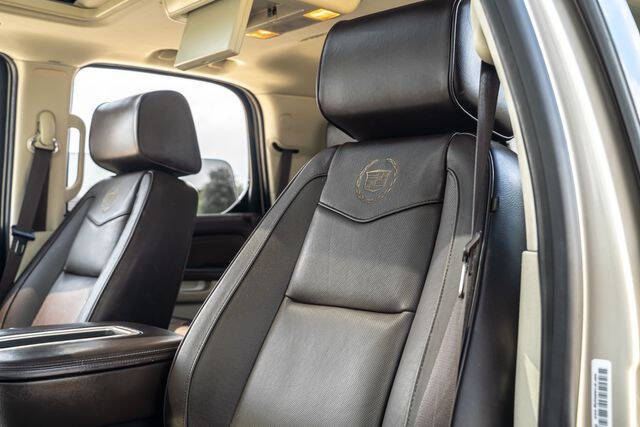 2013 Cadillac Escalade Platinum Edition