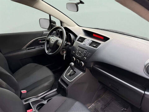 2015 Mazda MAZDA5 Sport