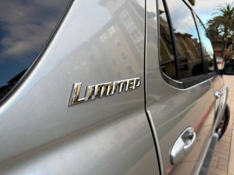 2004 Toyota Sequoia Limited