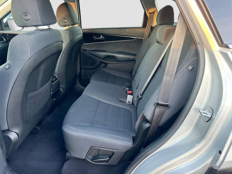 2019 Kia Sorento LX V6