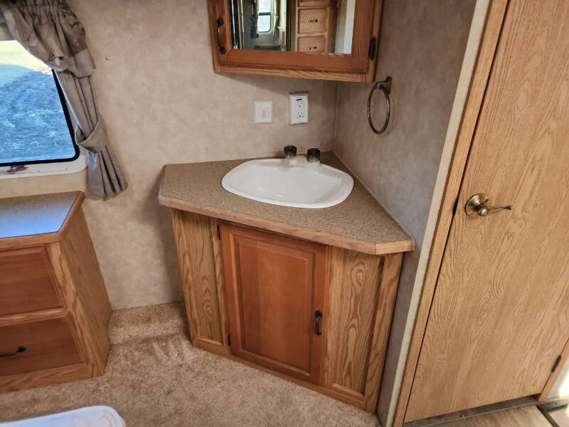 2006 Cedar Creek Silverback