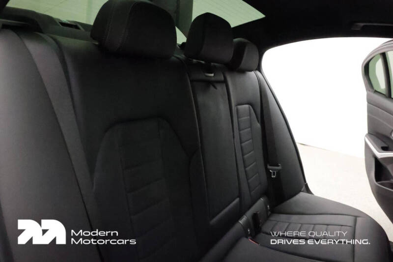 2022 BMW 3 Series 330i xDrive