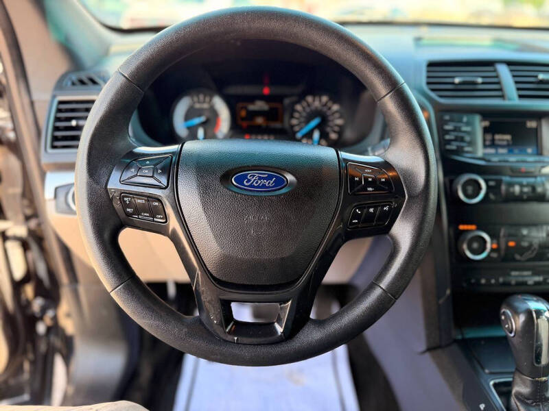 2018 Ford Explorer
