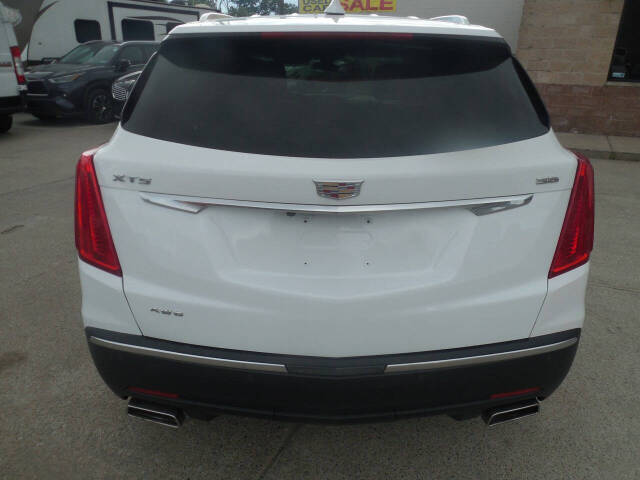 2018 Cadillac XT5 for sale at VIP Motor Sales in Hazel Park, MI