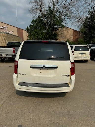 2010 Dodge Grand Caravan null photo 2