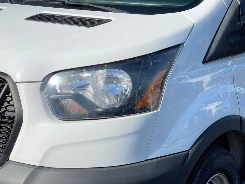 2021 Ford Transit 250