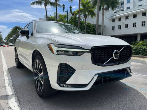 2023 Volvo XC60 B5 Plus Dark Theme