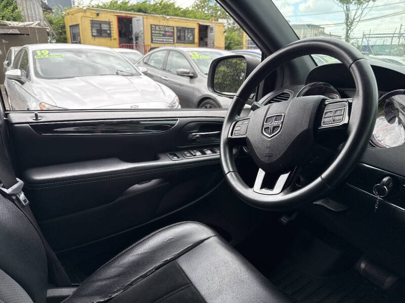 2017 Dodge Grand Caravan SXT