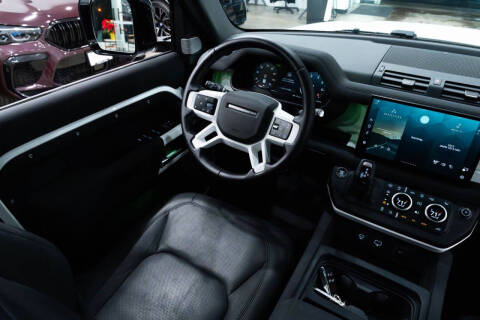 2023 Land Rover Defender 130 SE