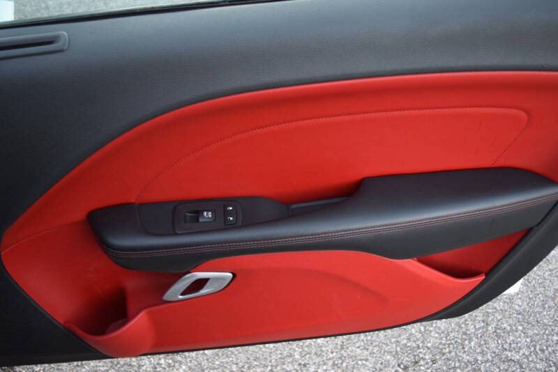 2015 Dodge Challenger R/T Plus