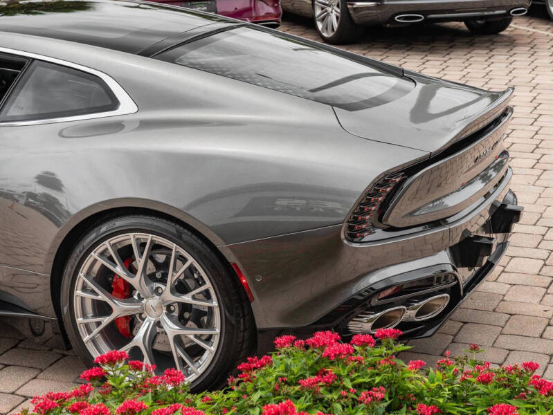 2025 Aston Martin Vanquish