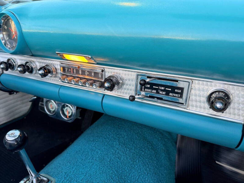 1956 Ford Thunderbird
