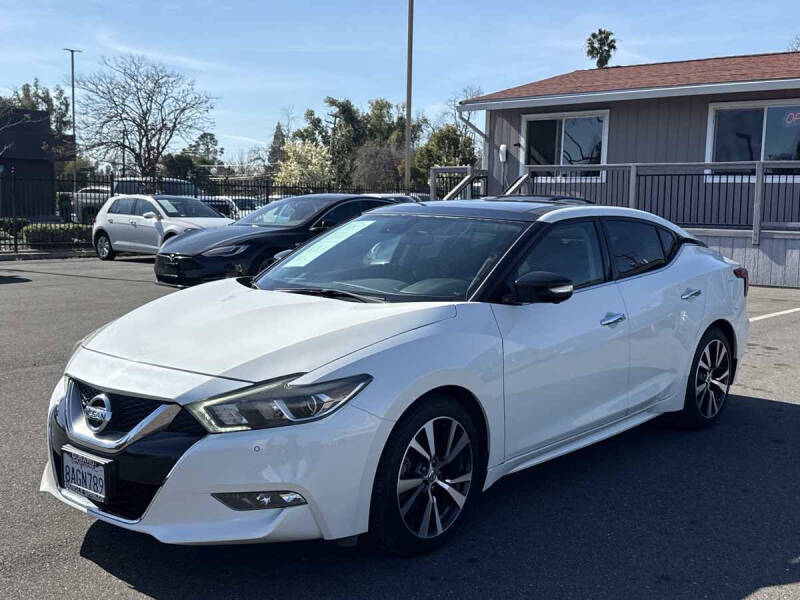 2017 Nissan Maxima Platinum