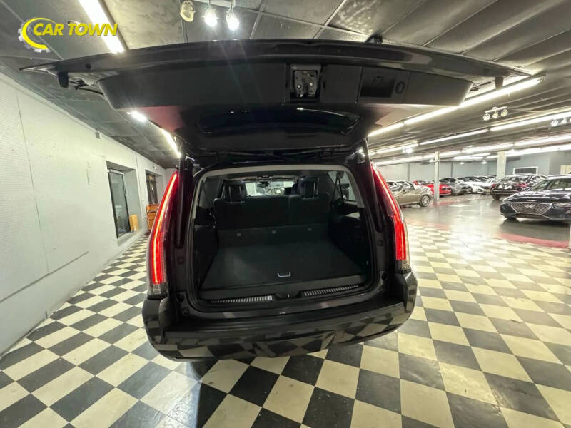 2016 Cadillac Escalade ESV Luxury Collection