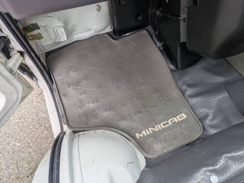 1998 Mitsubishi Minicab Truck