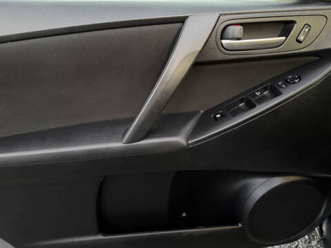 2013 Mazda MAZDA3 i Touring