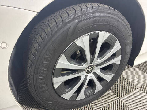 2019 Toyota Prius LE AWD-e