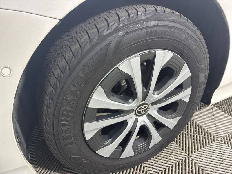 2019 Toyota Prius LE AWD-e