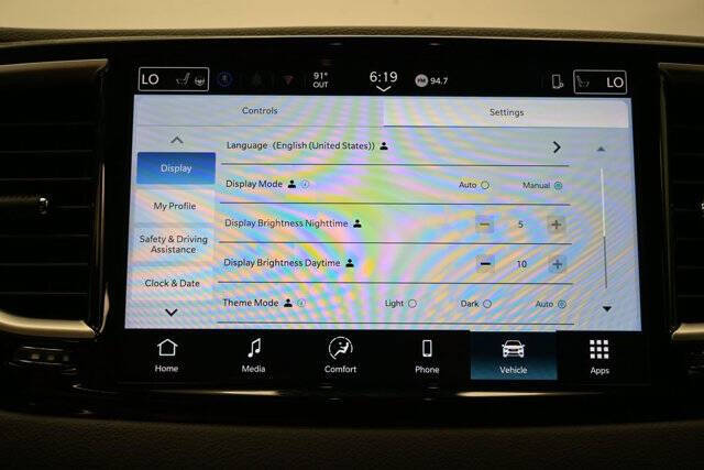 2025 Chrysler Pacifica Select
