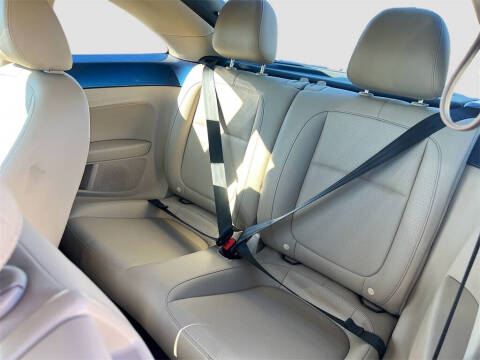 2019 Volkswagen Beetle 2.0T SE