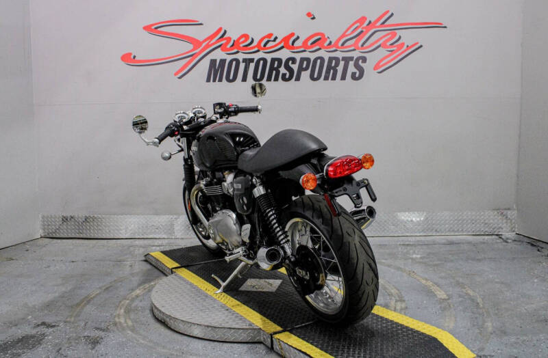 2017 Triumph Thruxton 1200