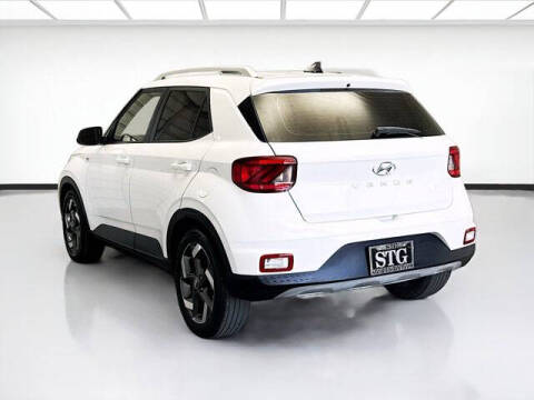 2022 Hyundai Venue SEL