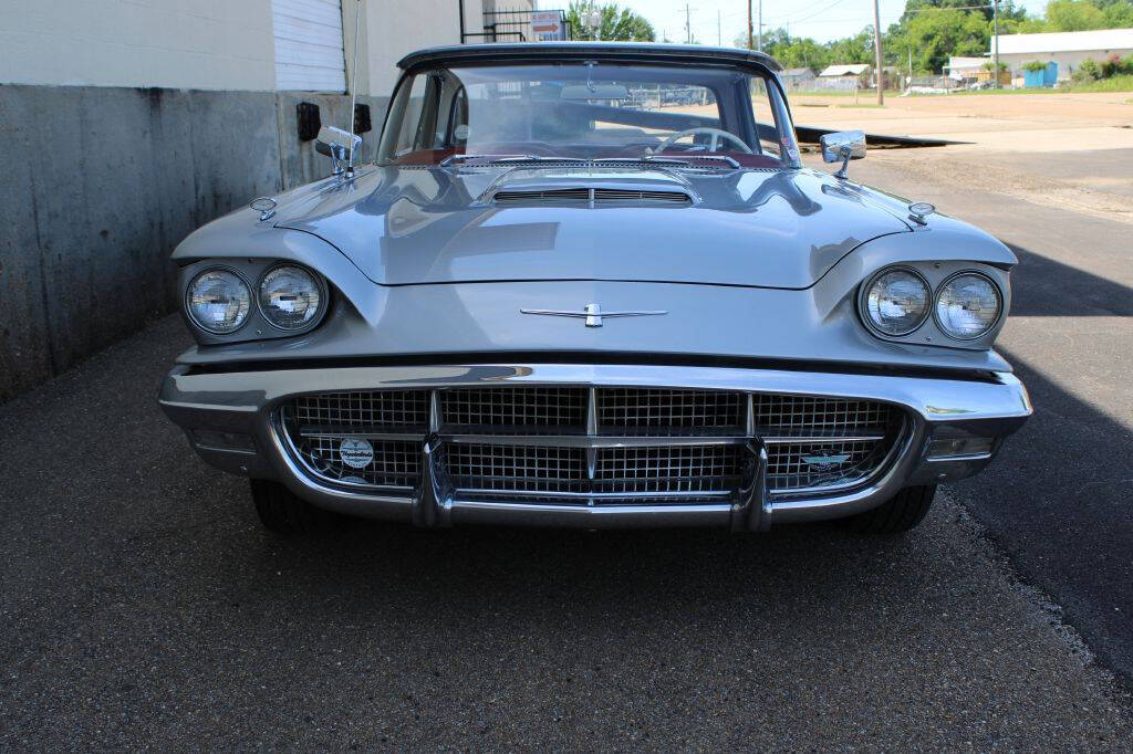 1960 Ford Thunderbird 2