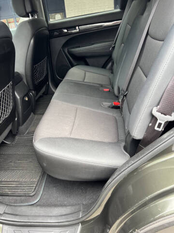 2013 Kia Sorento LX