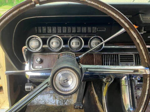 1966 Ford Thunderbird