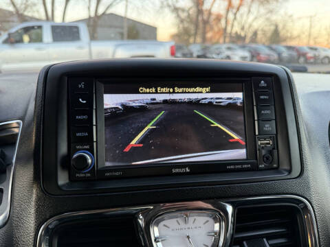2014 Chrysler Town and Country Touring