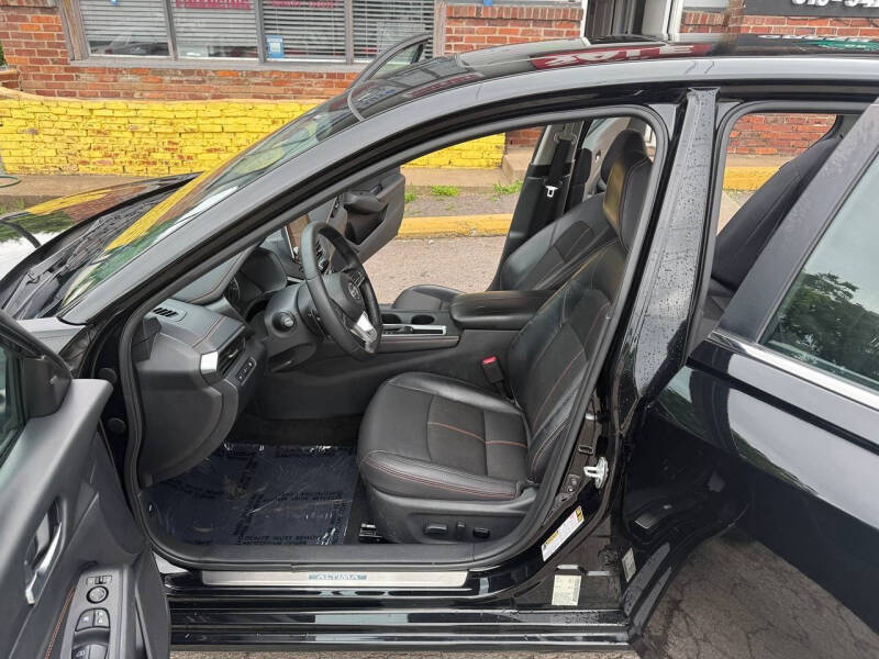 2019 Nissan Altima 2.0 SR