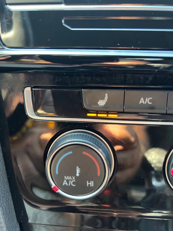2018 Volkswagen Golf GTI S