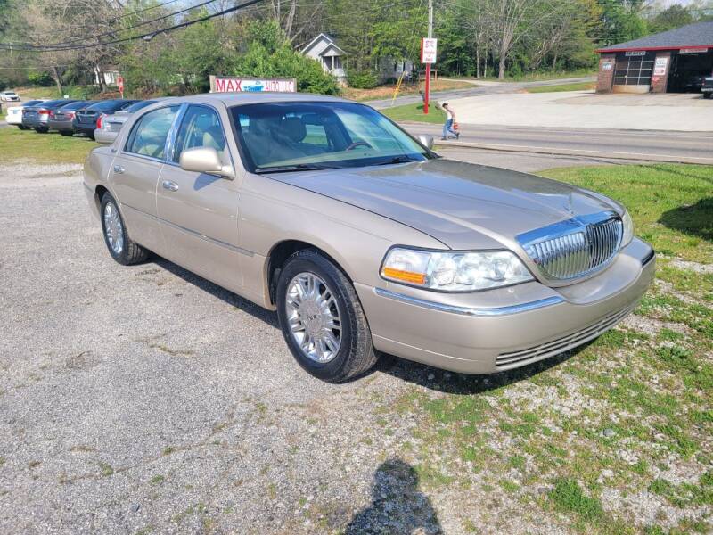 2010 Lincoln Town Car for sale at Max Auto LLC in Lancaster SC