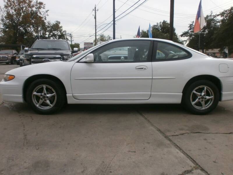2000 Pontiac Grand Prix for sale at Under Priced Auto Sales in Houston TX