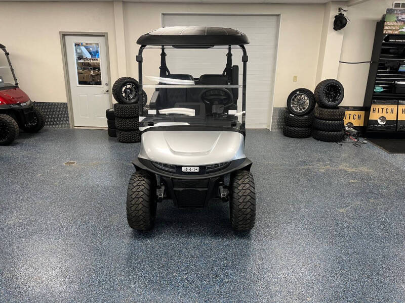 2026 E-Z-GO RXV 4
